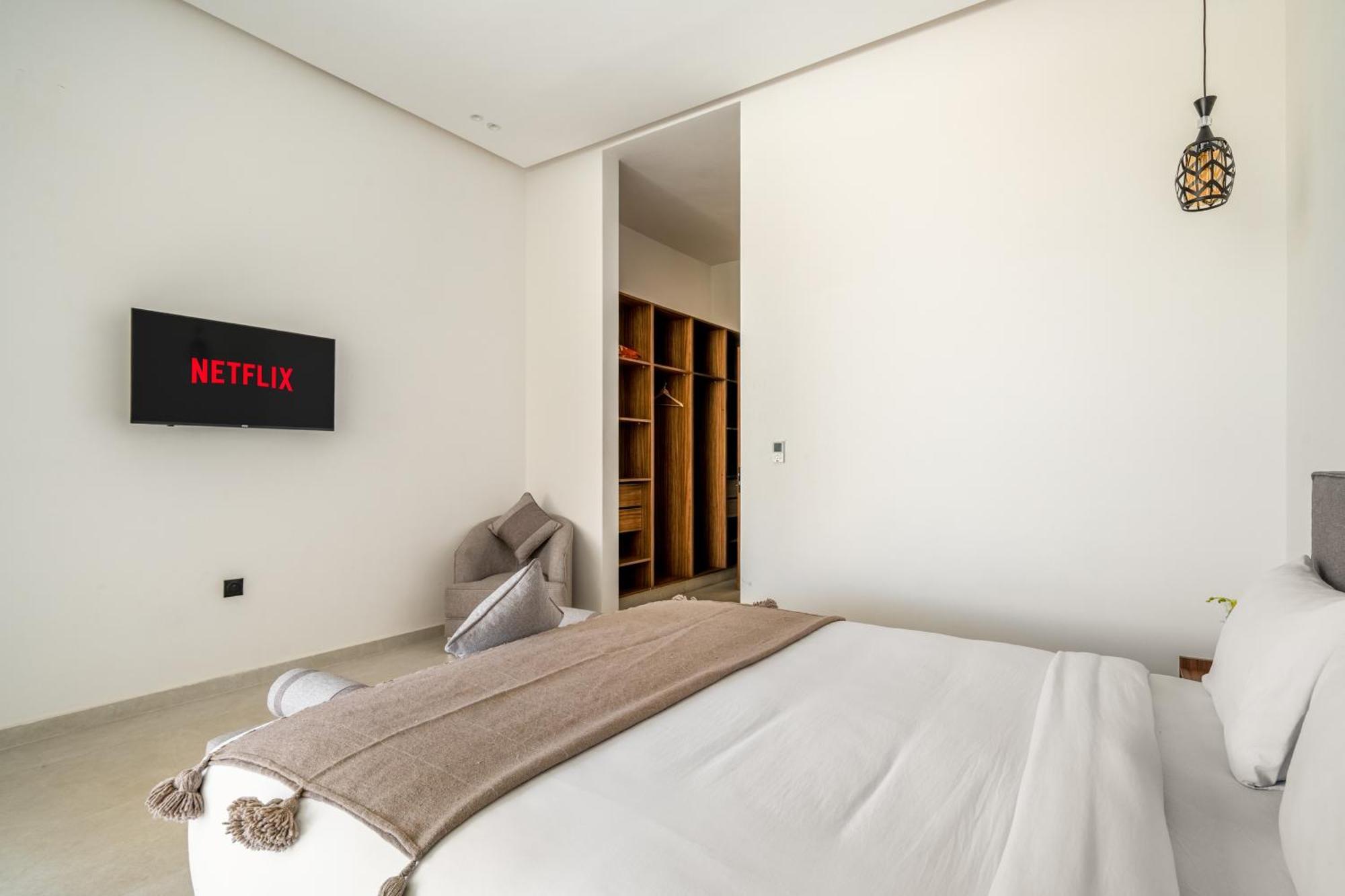 Alia - Piscine - 4 Bedroom Ba - Wifi - Parking * Marrakesh